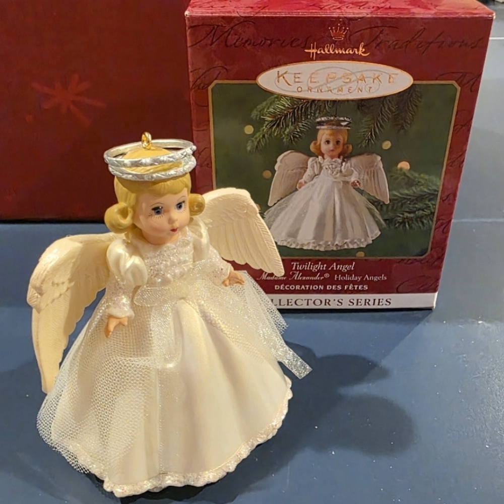 BUILD YOUR OWN ORNAMENT BUNDLE. 10 Hallmark Ornaments Plus A Bonus For $50